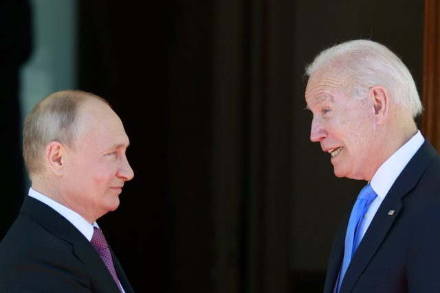 Setkání Joe Bidena a Vladimira Putina v Ženevě | foto:  Denis Balibouse,  ČTK/AP
