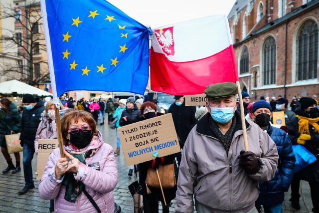 Protest za svobodu médií v Krakově | foto: Fotobanka Profimedia