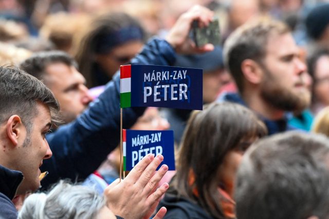 Sympatizanti maďarského opozičního politika Pétera Márki-Zay | foto: Fotobanka Profimedia