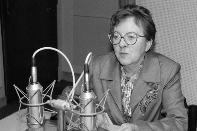 Věra Šťovíčková-Heroldová,  bývalá zahraniční zpravodajka Československého rozhlasu | foto: Jan Vrabec,  ČTK