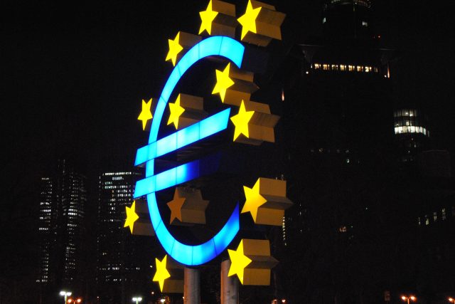 Evropská unie,  euro,  eura | foto: Unsplash,  CC0 1.0