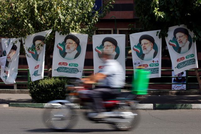 Bude Ebráhím Raísí novým íránským prezidentem? | foto: Fotobanka Profimedia