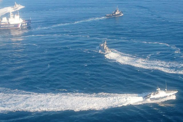 Ruská strana přímo na moři napadla ukrajinské lodi | foto: Fotobanka Profimedia