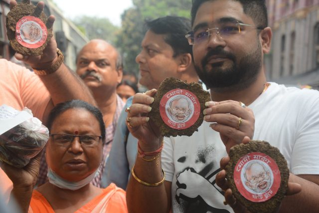 Indičtí aktivisté protestující proti kulturní hegemonii premiéra Narendra Modi | foto: Fotobanka Profimedia