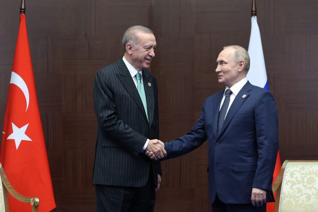 Turecký prezident Recep Tayyip Erdogan a jeho ruský protějšek Vladimir Putin  (13. října 2022) | foto: Profimedia