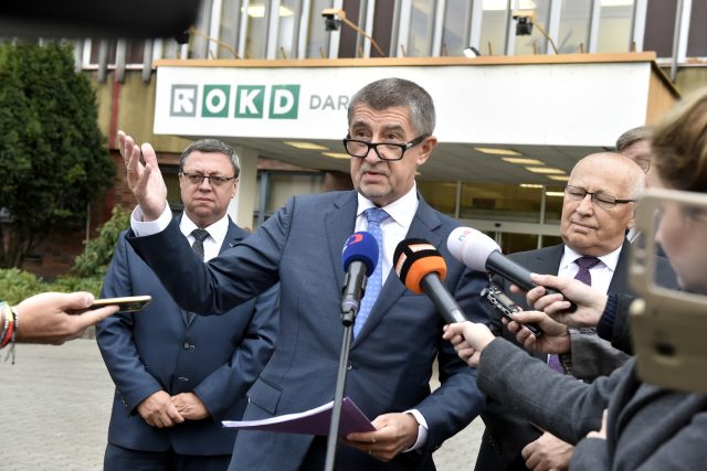 Předsedy vlády Andrej Babiš jednal s vedením společnosti OKD v Karviné-Dolech | foto: Jaroslav Ožana,  ČTK
