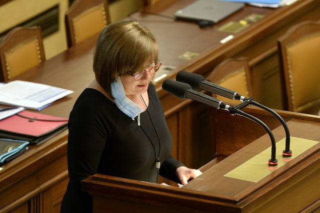 Ministryně financí Alena Schillerová | foto: Kateřina Šulová,  ČTK