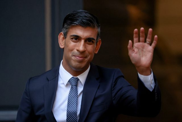 Novým britským premiérem bude někdejší ministr financí Rishi Sunak | foto: Reuters