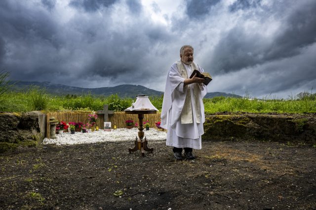 Mše svaté v přírodě,  bohoslužby nebo stromové kaple – to je něco,  co jsme kdysi dávno dělali instinktivně | foto: Fotobanka Profimedia