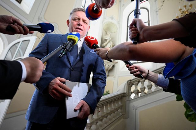 Robert Fico,  šéf slovenského Směru | foto: Radovan Stoklasa,  Reuters