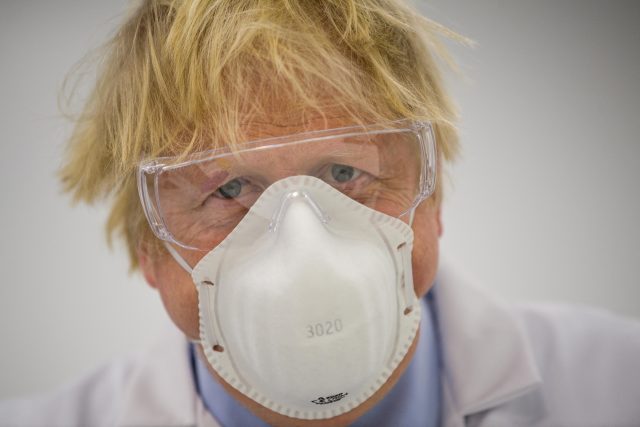 Boris Johnson; Britain's Prime Minister visits the French biotechnology laboratory Valneva in Livingston,  west Scotland,  | foto: Fotobanka Profimedia
