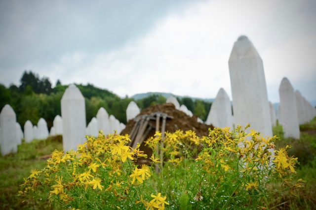 Pamětní hřbitov Srebrenica-Potočari,  červenec 2018  | foto: Archiv Markéty Slavkové a Violy Tokárové