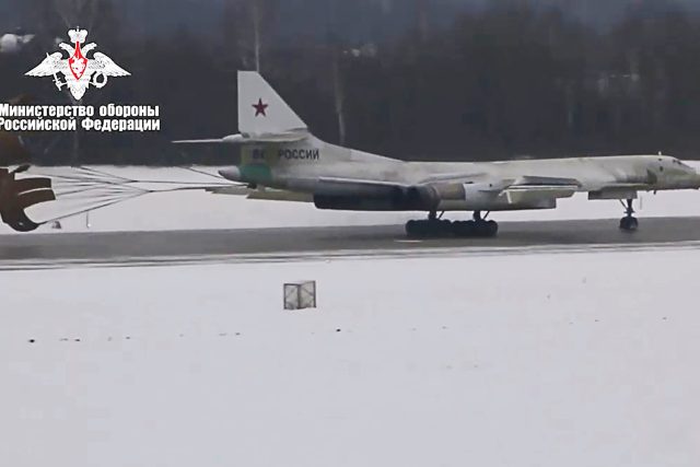 Ruský strategický bombardér Tu-160M | foto: Fotobanka Profimedia
