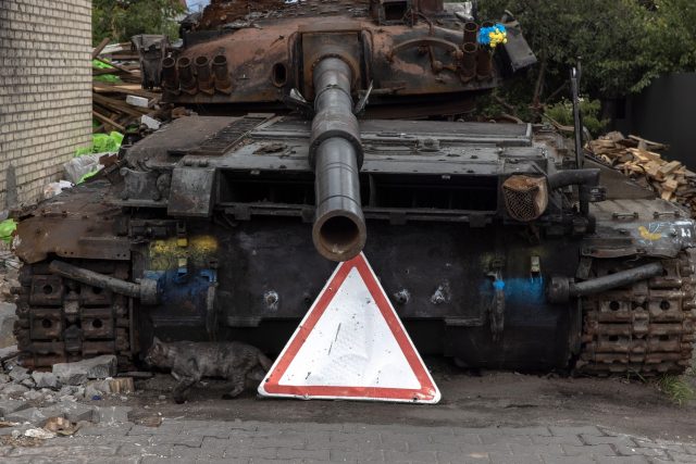 Zničený ruský tank v Kyjevě | foto: Fotobanka Profimedia