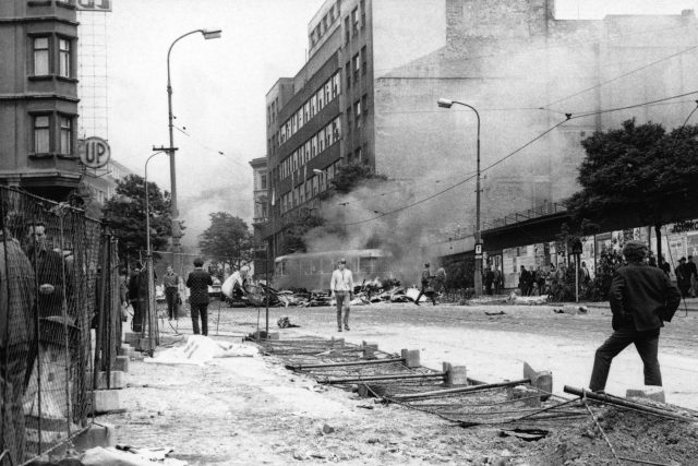 Vinohradská ulice 21. srpna 1968 | foto: Český rozhlas