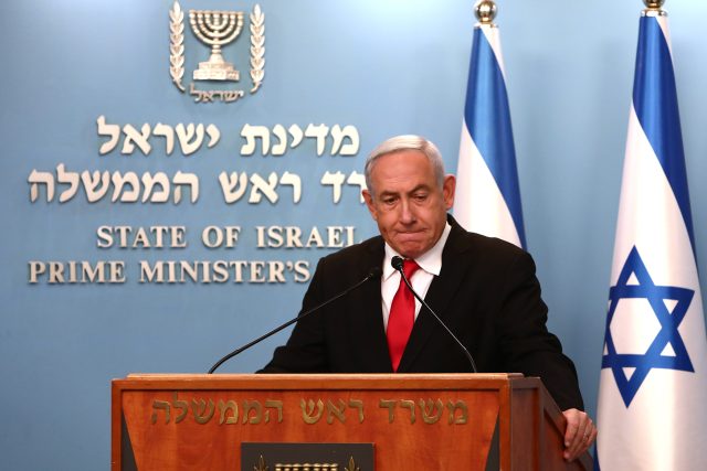 Šíření nákazy koronavirem postihlo Izrael v době,  kdy má premiér Netanjahu problémy s justicí. | foto: Gali Tibbon,  ČTK/AP