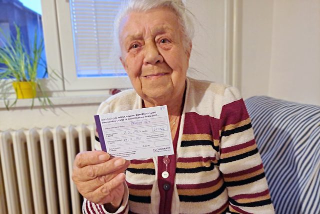 Věra Čánová - celý rok jsme natáčeli pohled na pandemii očima 84leté důchodkyně | foto: Andrea Brtníková,  Český rozhlas