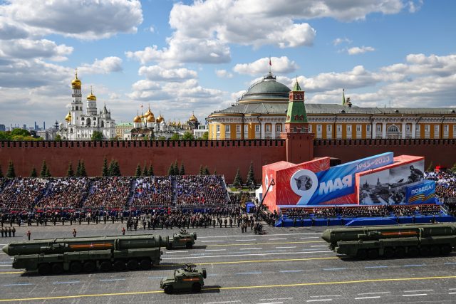 Oslavy konce druhé světové války v Moskvě na Rudém náměstí | foto: Profimedia