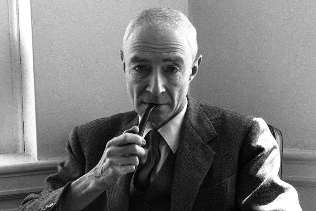 J. Robert Oppenheimer | foto: ČTK / AP