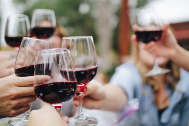 Červené vino | foto: Unsplash,  Licence Unsplash