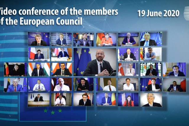 Lídři zemí Evropské unie jednali na videokonferenci o mimořádné podpoře ekonomiky | foto: Fotobanka Profimedia