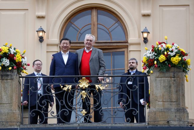 Si Ťin-pching a Miloš Zeman v Praze  (v roce 2016) | foto: Petr Novotný,  CNC / Profimedia