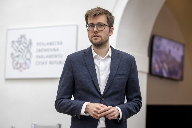 Předseda pirátského poslaneckého klubu Jakub Michálek | foto: Jan Handrejch,  Právo / Profimedia