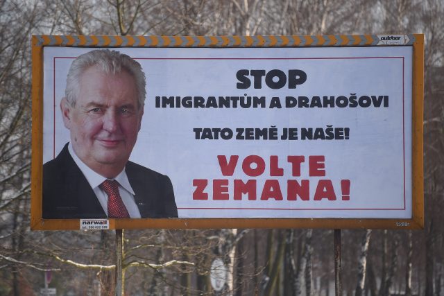 Billboard Miloše Zemana během prezidentské kandidatury v roce 2018 | foto: Fotobanka Profimedia
