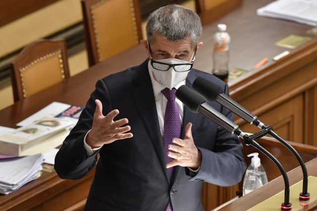 Premiér Andrej Babiš ve sněmovně | foto: Vít Šimánek,  ČTK
