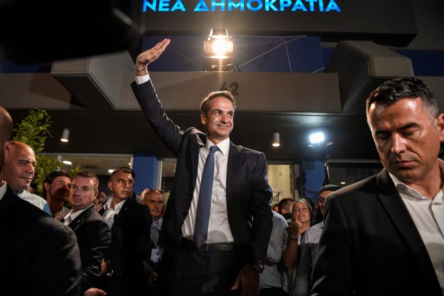 „Tyto volby vrací Řecko do politického systému,  který panoval před krizí – v dobrém i špatném. Znovu se vytváří bipolární politický systém, “ míní historik Konstantinos Tsivos z FF UK. | foto: Fotobanka Profimedia