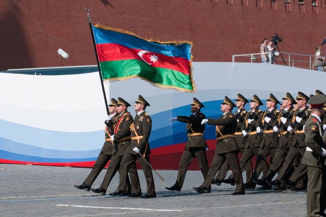Ázerbájdžán,  vojenská přehlídka  (Contingent from the Azerbaijan military march along the Red Square Moscow Victory Parade of 2010) | foto: Fotobanka Profimedia