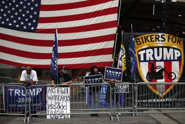 Zklamaní voliči Donalda Trumpa | foto: Rebecca Blackwell,  ČTK/AP