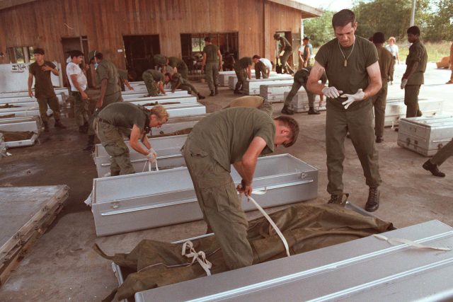 V Jonestownu v Guayaně spáchalo 900 členů Chrámu lidu sebevraždu | foto: ČTK / AP