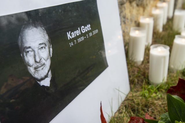 Karel Gott zemřel 1. října 2019 | foto: Ondřej Hájek,  ČTK