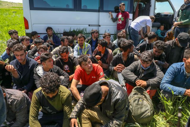 Nelegální migranti | foto: Fotobanka Profimedia