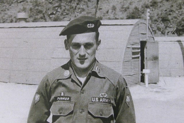 Milan Paumer jako voják US Army,  asi druhá polovina 50. let 20. století | foto: Post Bellum