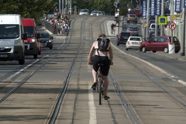 Cyklisté v Praze | foto: Profimedia