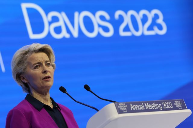 Ursula von der Leyenová na ekonomickém fóru v Davosu | foto: Fotobanka Profimedia