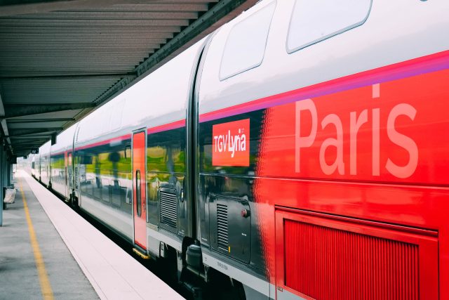 Jízdenky umožní mladým lidem zdarma cestovat vlakem mezi Francií a Německem | foto: Pexels,  Licence Pexels