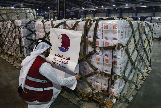 Humanitární pomoc z Kataru,  která směřuje do pásma Gay | foto: Fotobanka Profimedia