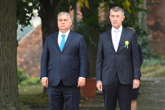 Viktor Orbán a Andrej Babiš v roce 2021 | foto: Kateřina Šulová,  ČTK