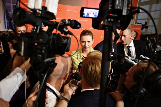 Nová dánská předsedkyně vlády Mette Frederiksenová  | foto:  Philip Davali,  ČTK/AP