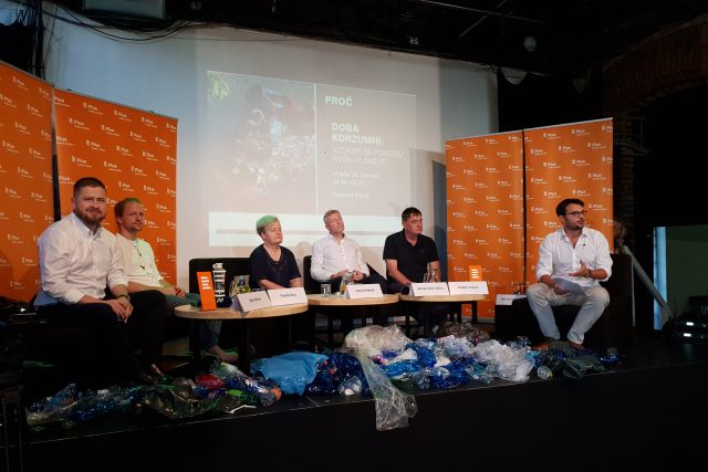 Veřejná debata Plusu v Plzni na téma Doba konzumní: Vzdáme se pohodlí kvůli planetě? | foto: Khalil Baalbaki,  Český rozhlas
