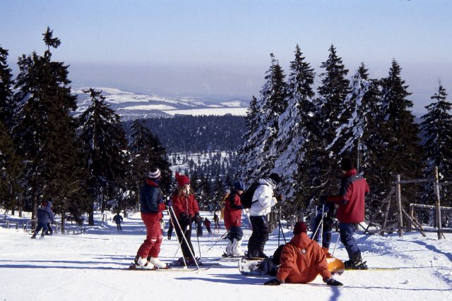 V posledních letech se lyžařská sezóna kvůli globálnímu oteplování zkracuje | foto: Fotobanka Profimedia