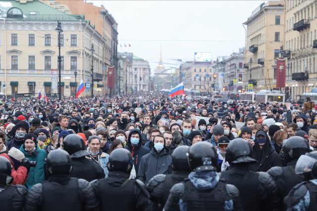 Protesty v Rusku proti zatčení Navalného  (Protest against the detention of the opposition leader Alexey Navalny in St. Petersburg,  Russia - 23 Jan 2021) | foto: Fotobanka Profimedia