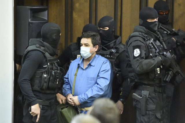 Obžalovaný Marian Kočner u Nejvyššího soudu v Bratislavě | foto: Václav Šálek,  ČTK