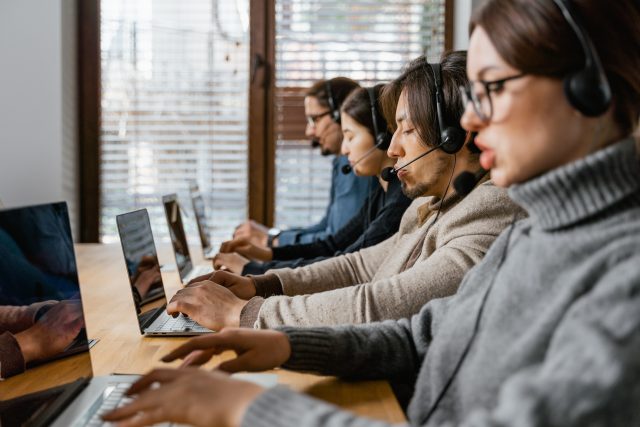 Cizí přízvuk může být pro práci v call centru překážkou  (ilustrační foto) | foto: Pexels,  Licence Pexels