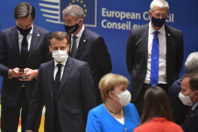 Summit v Bruselu,  na snímku zleva nizozemský premiér Mark Rutte,  český premiér Andrej Babiš,  francouzský prezident Emmanuel Macron a německá kancléřka Angela Merkelová | foto:  John Thys,  ČTK/AP