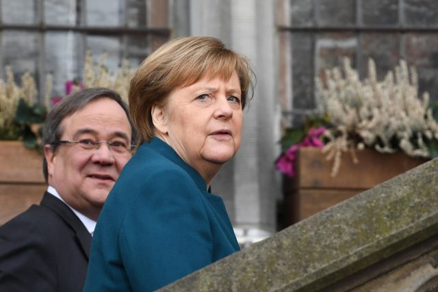 V roce 2019 Armin Laschet jako tehdejší premiér Severního Porýní-Vestfálska v Aachen s kancléřkou Angelou Merkelovou | foto: Fotobanka Profimedia