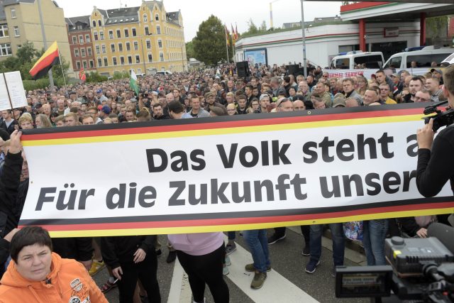 Protesty v Chemnitz | foto: Jens Meyer,  ČTK/AP